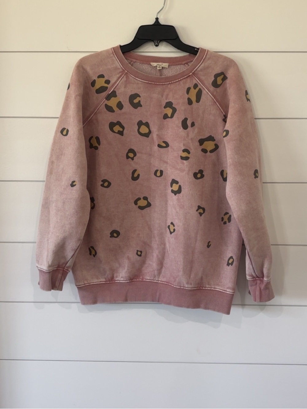 Women's Easel Pink Leopard Print Crewneck Sweatshirt